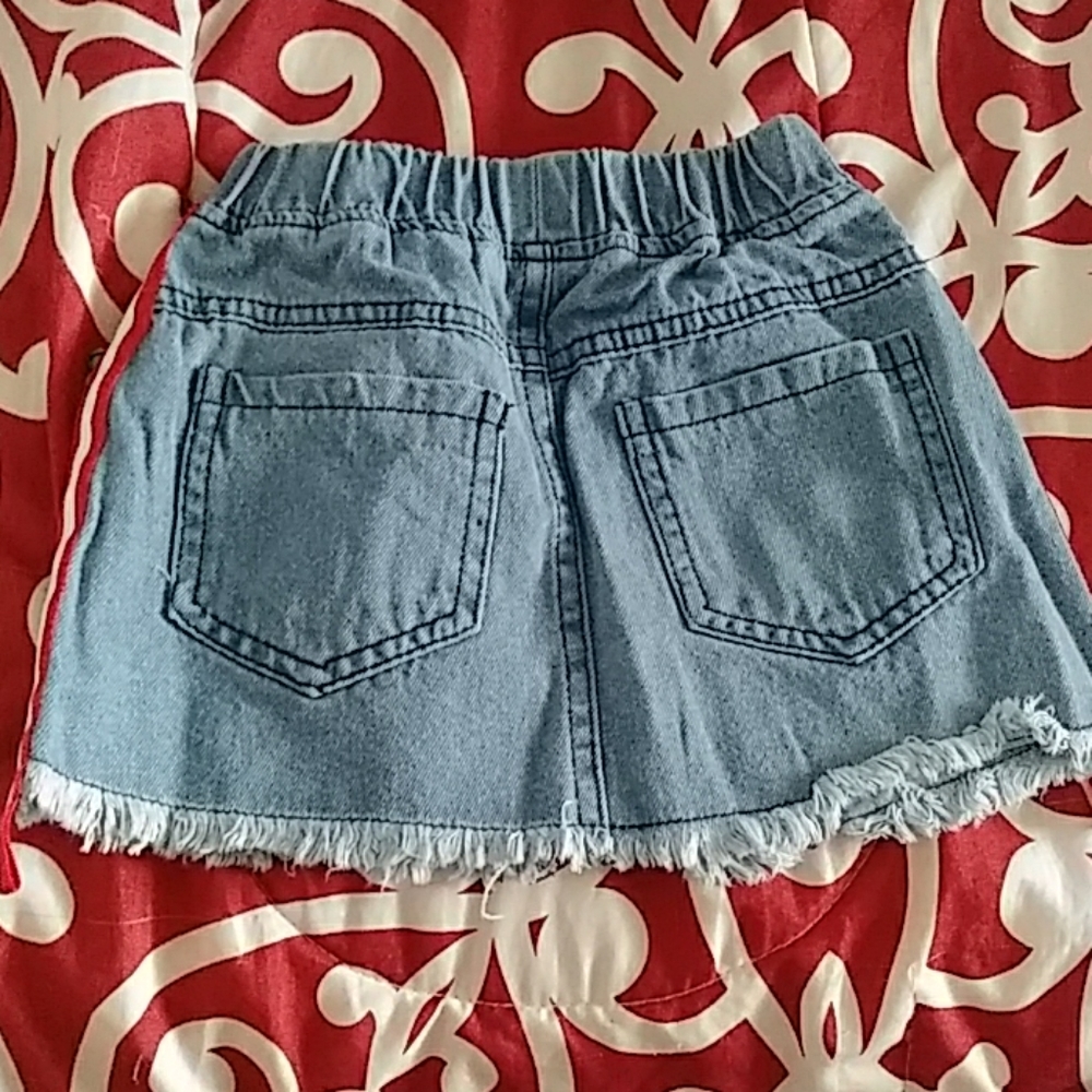 Two piece set - Picture 3 of 4
